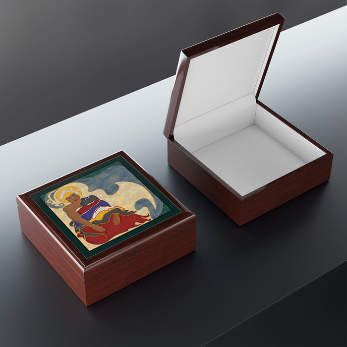 Queen Mother Jewelry Box